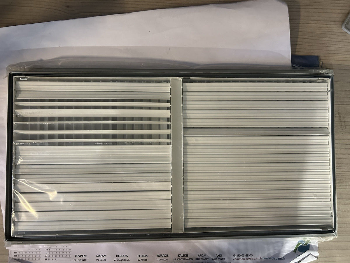Grille de ventilation double déflection VIM 600x300 mm - Acier RAL 9010