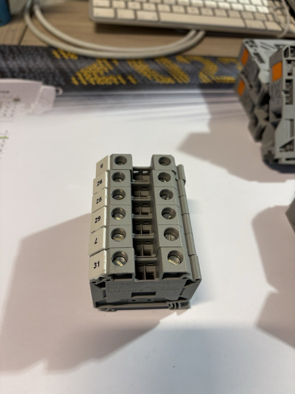 Bloc de jonction phœnix contact typ ut 35 et ut 16