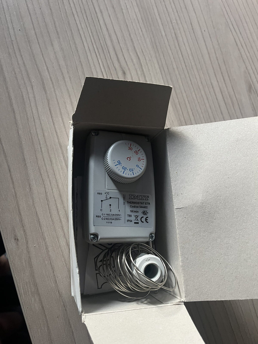 Thermostat réglable en boîte ip54 imit