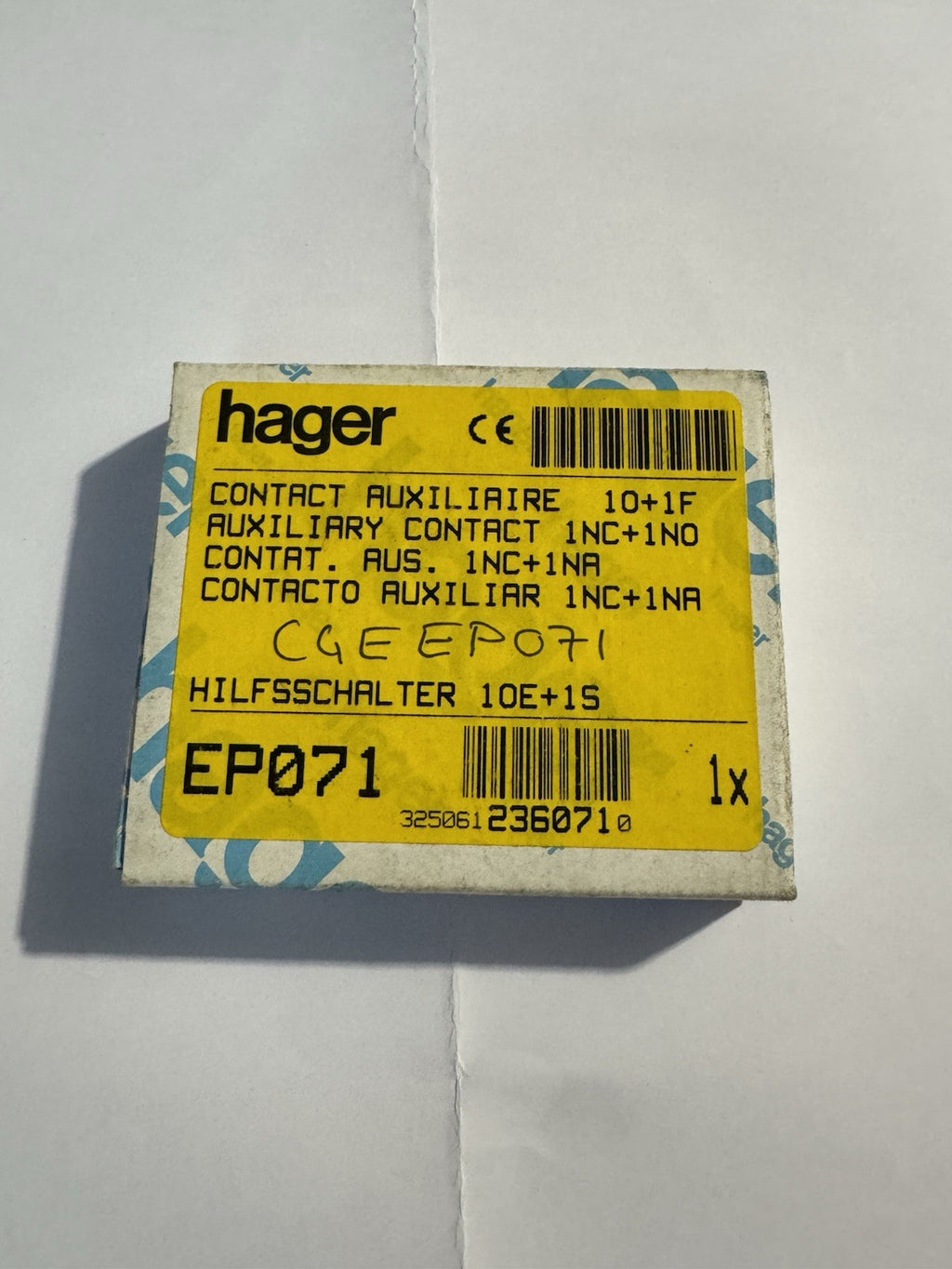 contact auxiliaire hager ep071