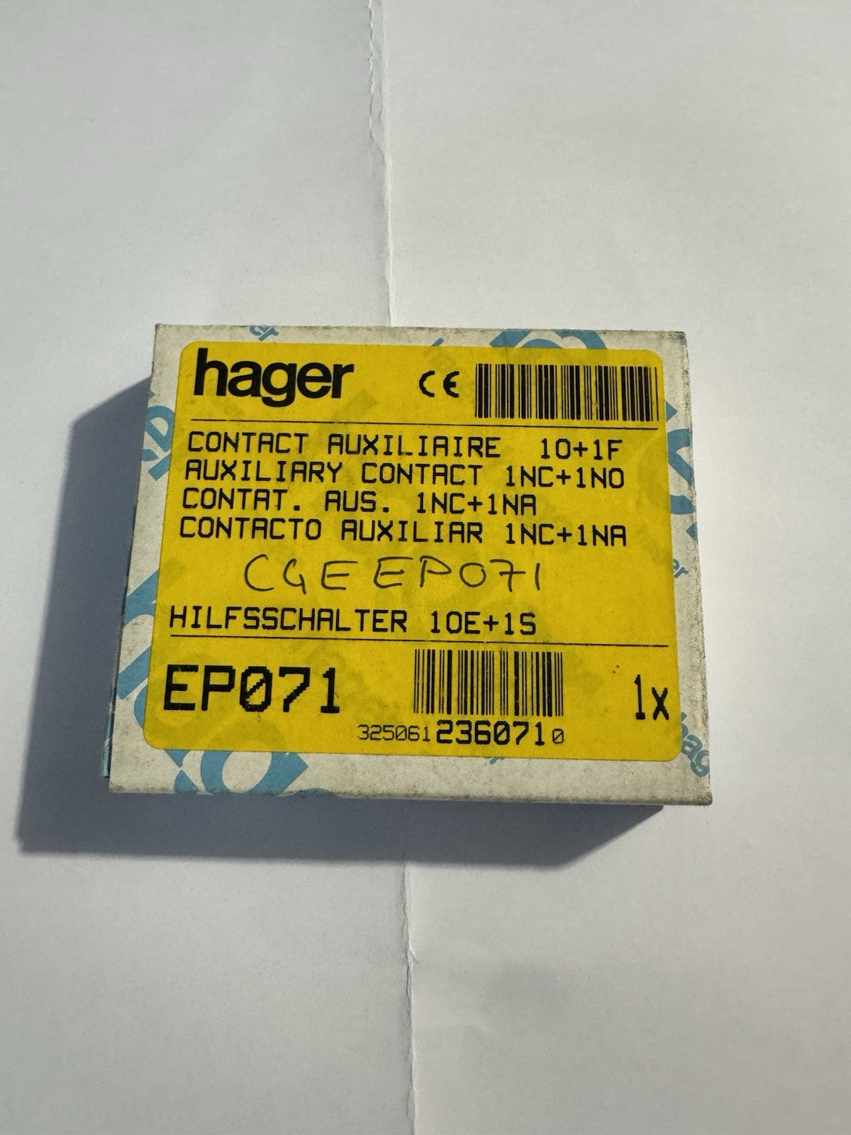 contact auxiliaire hager ep071