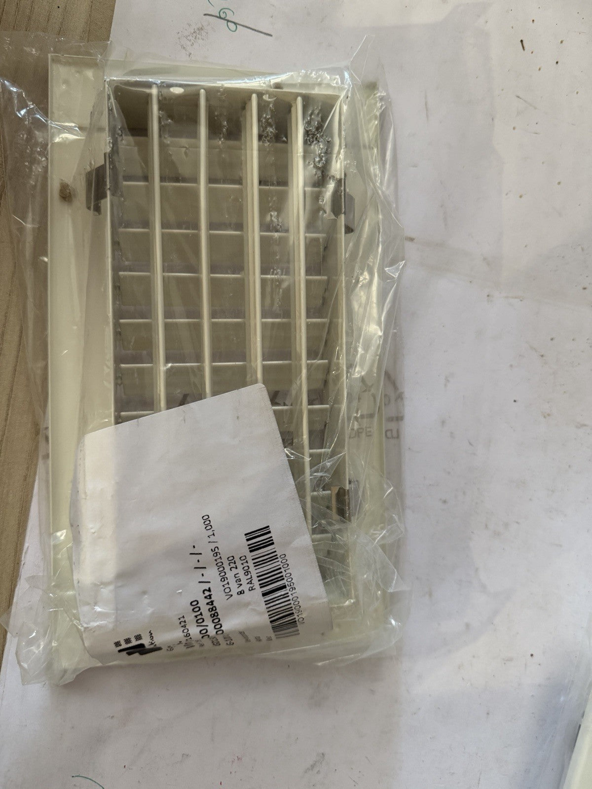 Grilles de soufflage ou reprise GADD F 200*100 VIM
