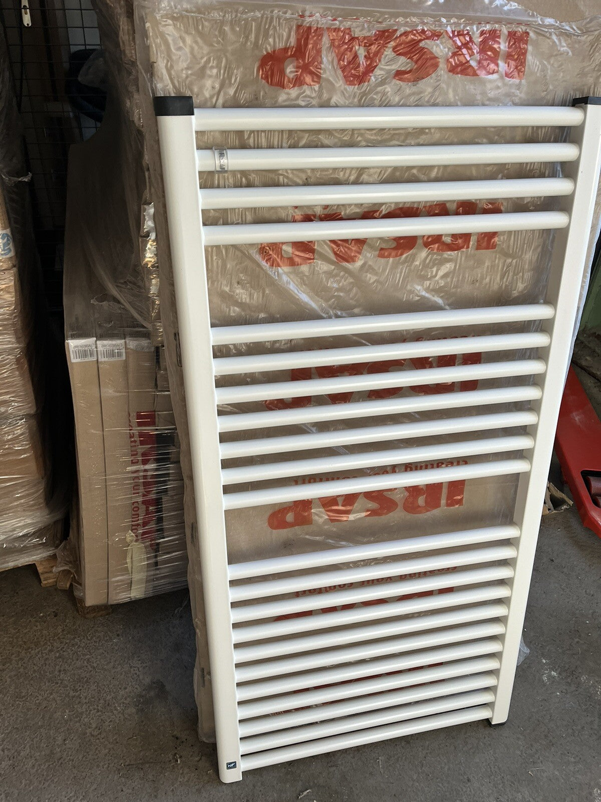 Radiateur sèche serviette à eau irsap ares Bianca