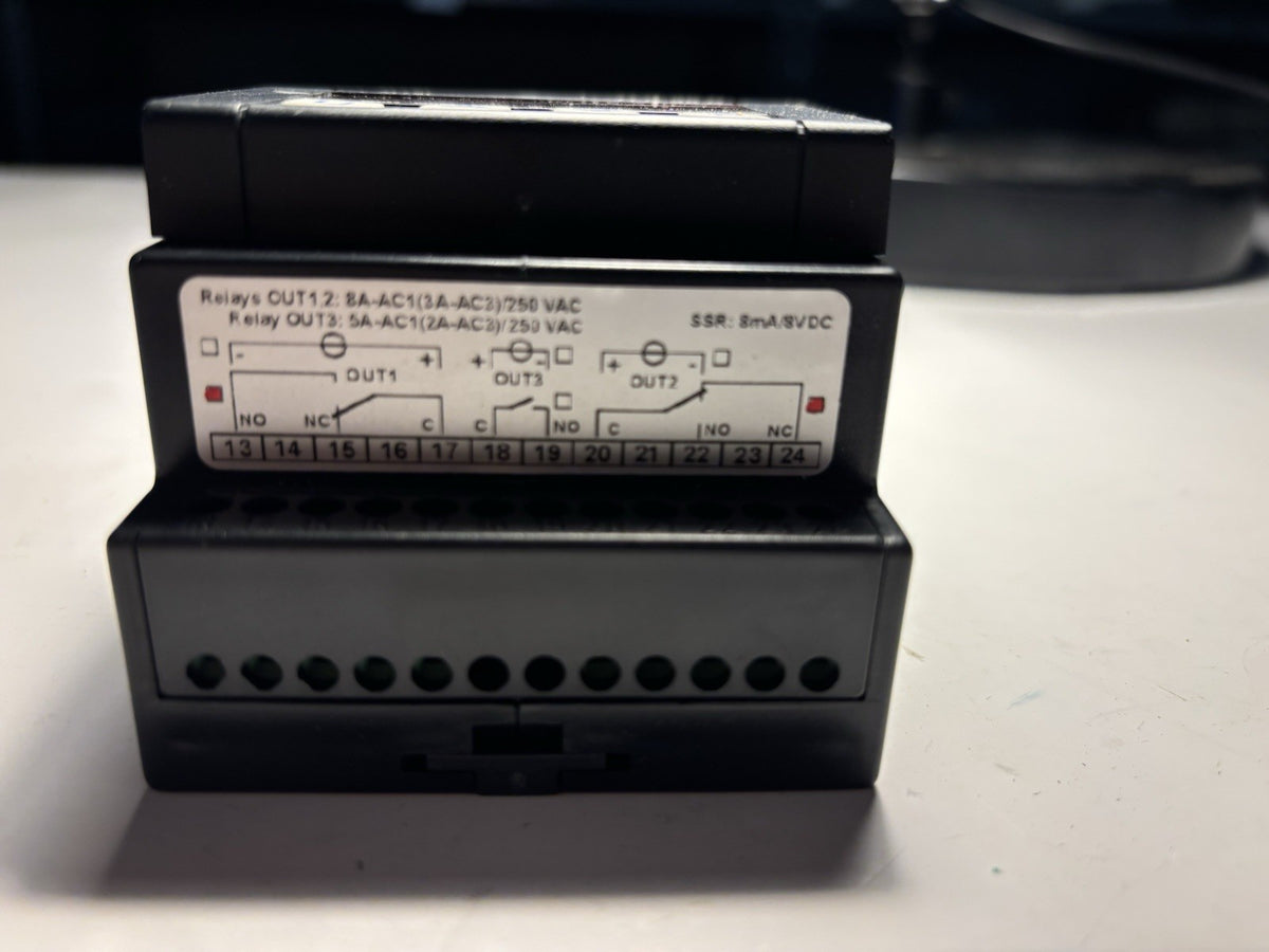 Tecnologic TLK35 LCRR----- B Contrôleur de température 24 VAC/VDC