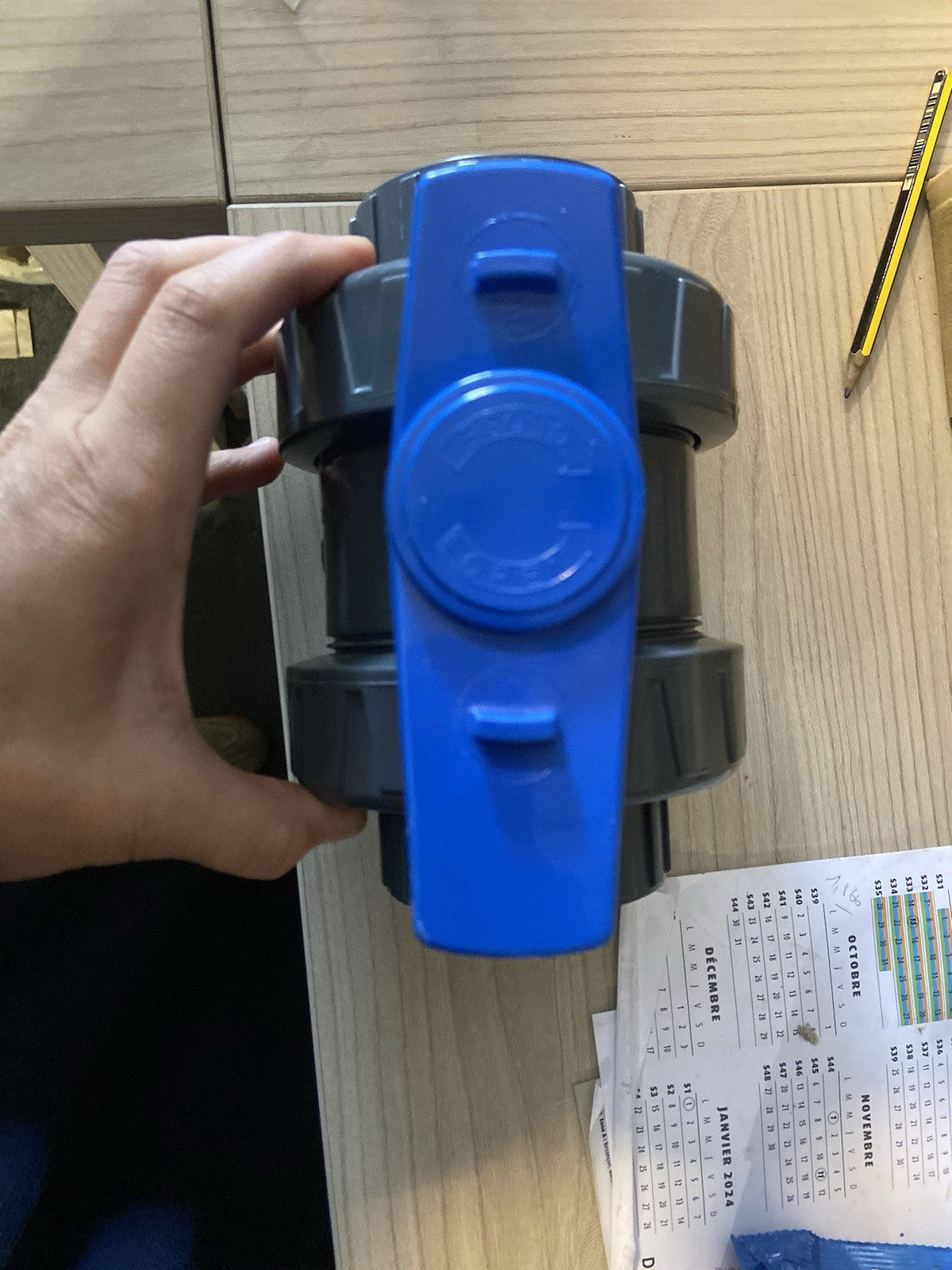 Vanne à coller poignée bleue F/F 63 FITT