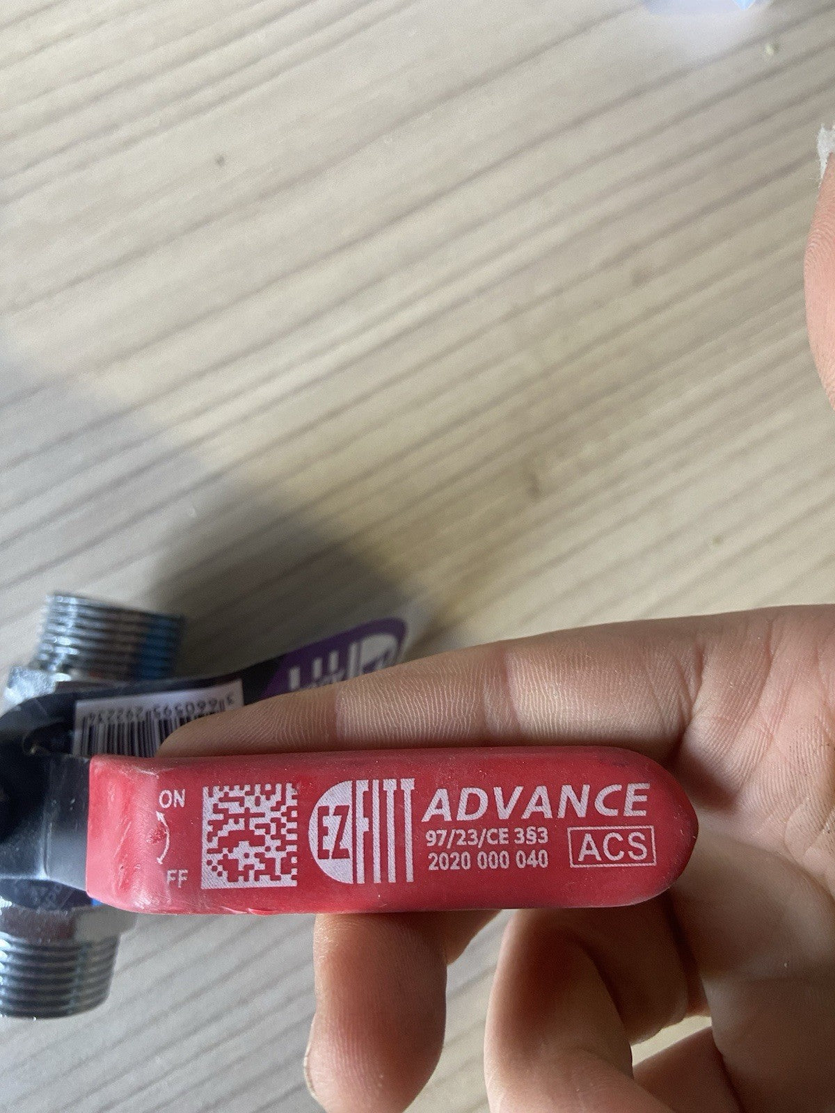 VANNE À SPHÈRE ADVANCE POIGNÉE ROUGE