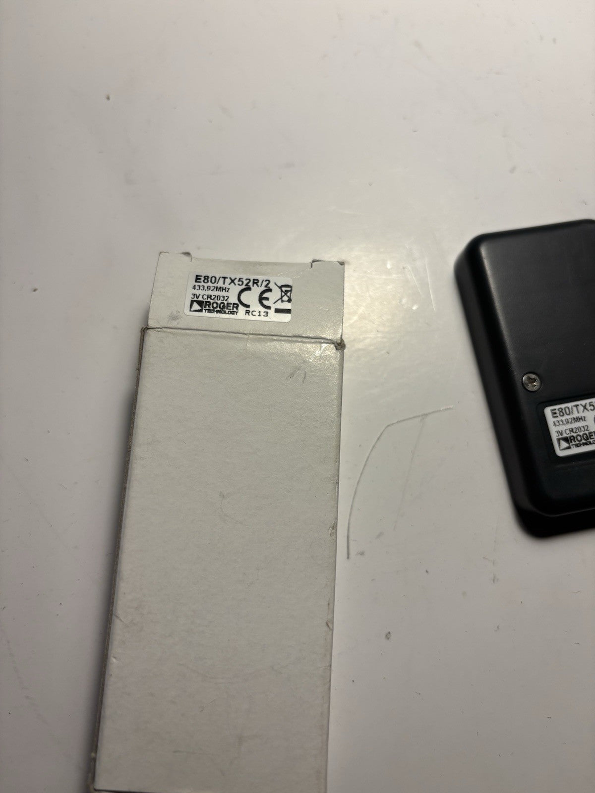 Roger Technology Télécommande 2 boutons E80/TX52R/2 433,92 MHz gris/noir