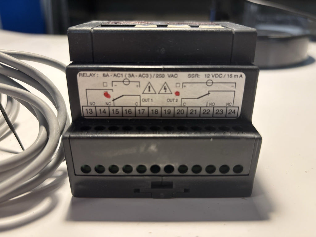 Régulateur de température numérique Tecnologic THP35 (24 VAC) + Sonde