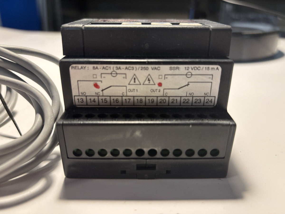Régulateur de température numérique Tecnologic THP35 (24 VAC) + Sonde