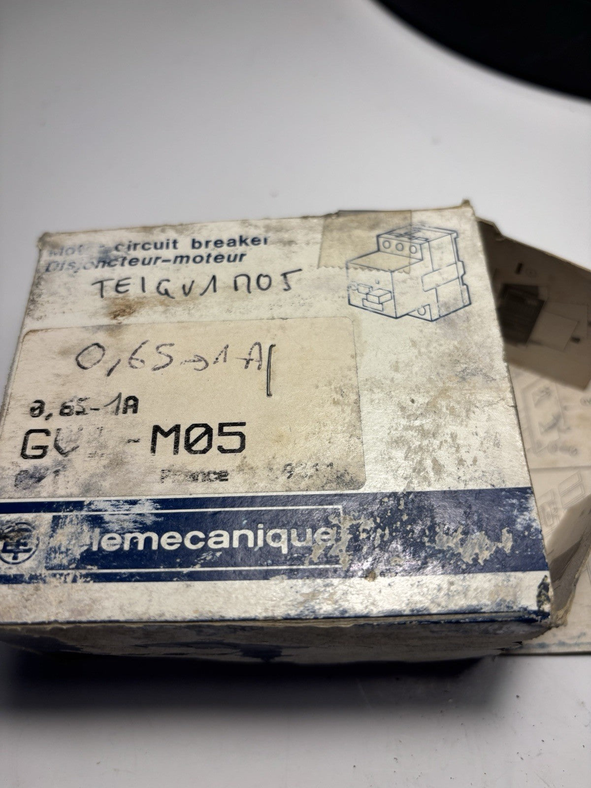 Telemecanique GV1-M05 disjoncteur-moteur 3P 0,63-1A 690V bouton