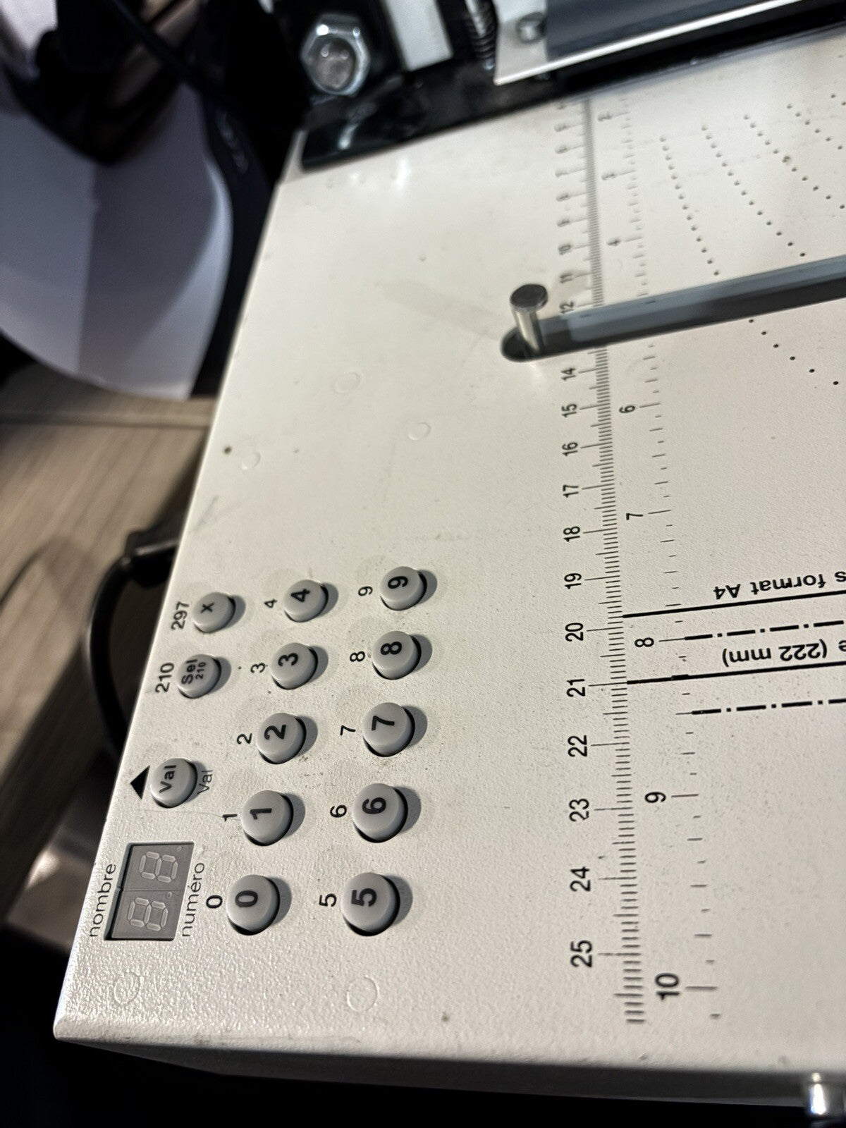 Guillotines onglématiques 5 A4