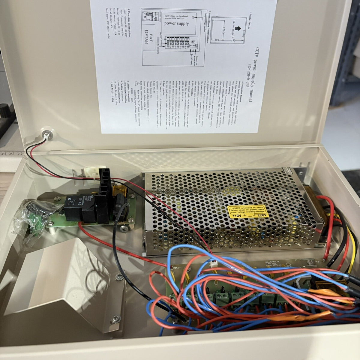 Ayoii 9 Canaux CCTV Boîtier d'alimentation 12V