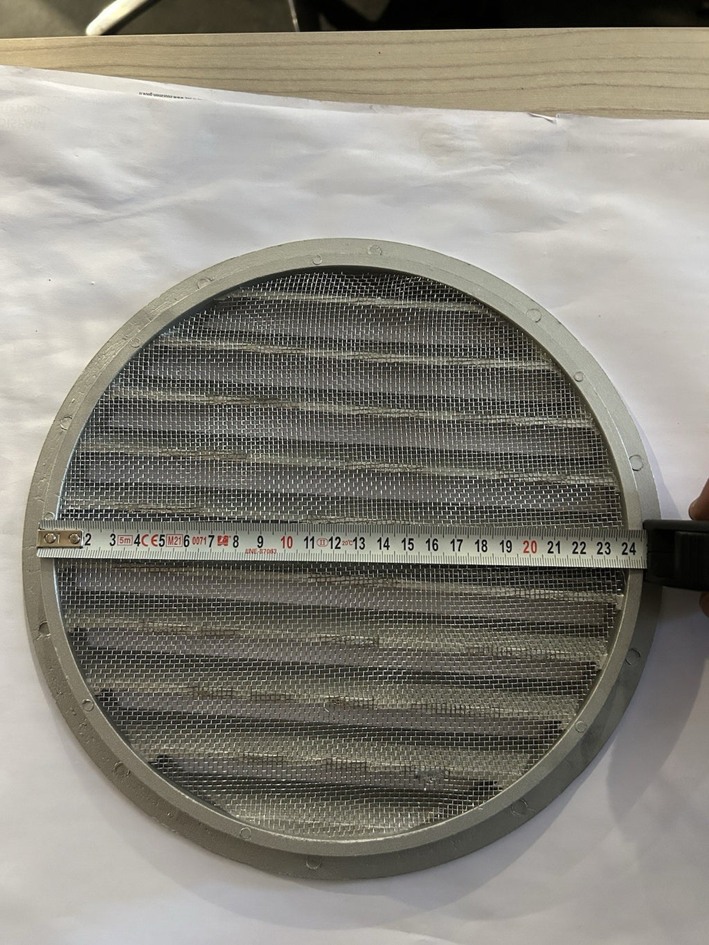 Grille de ventilation ronde Ø240mm avec moustiquaire - État neuf