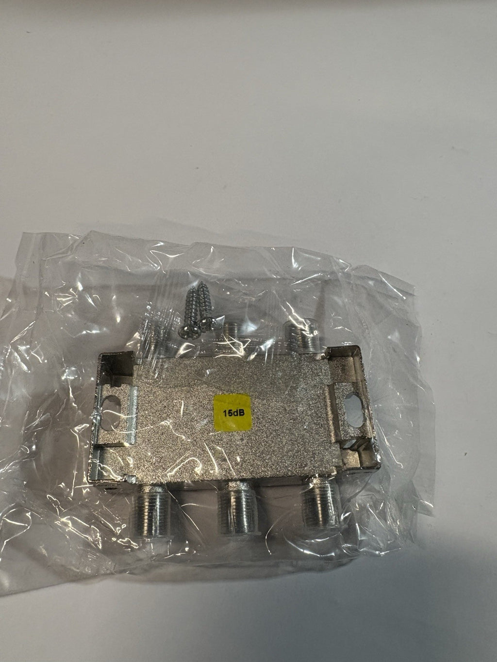 Evicom derivateur 4 direction 5-2300mhz
