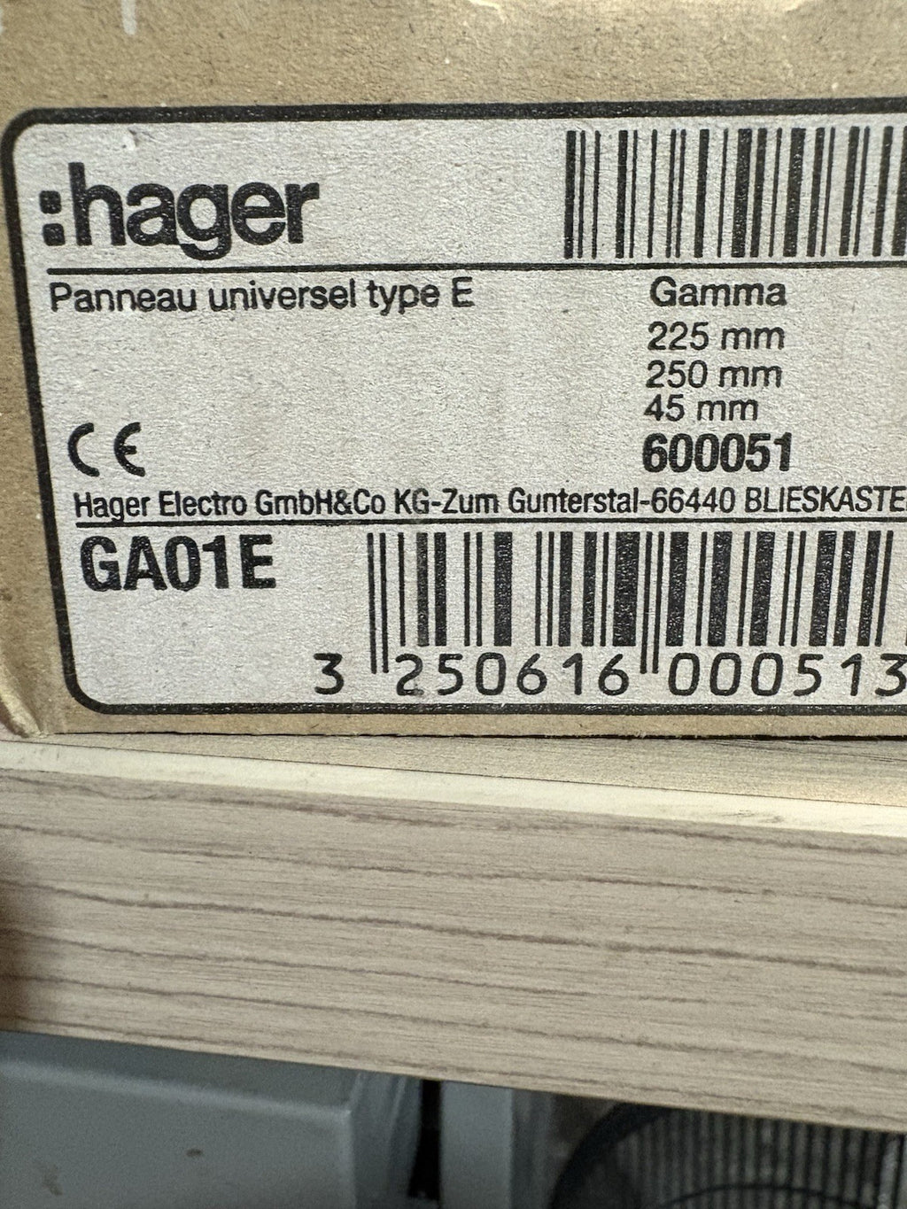 Panneaux universel type E hager gamma