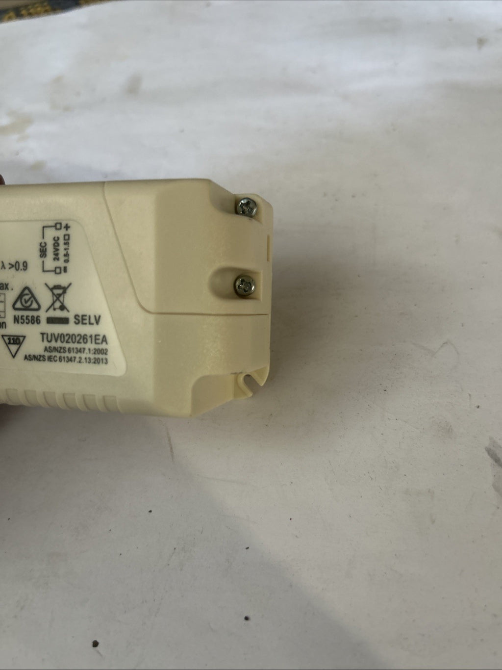 alimentation LED 24 V / 60 W de marque Eaglerise, référence EIP060V0240LS