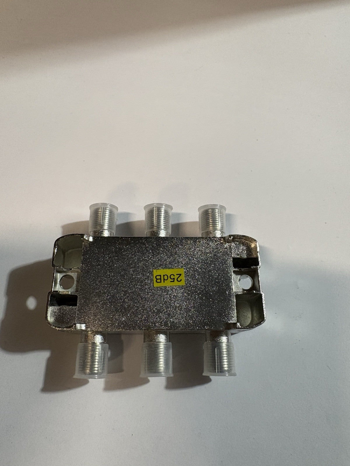 Evicom derivateur 4 direction 5-2300mhz