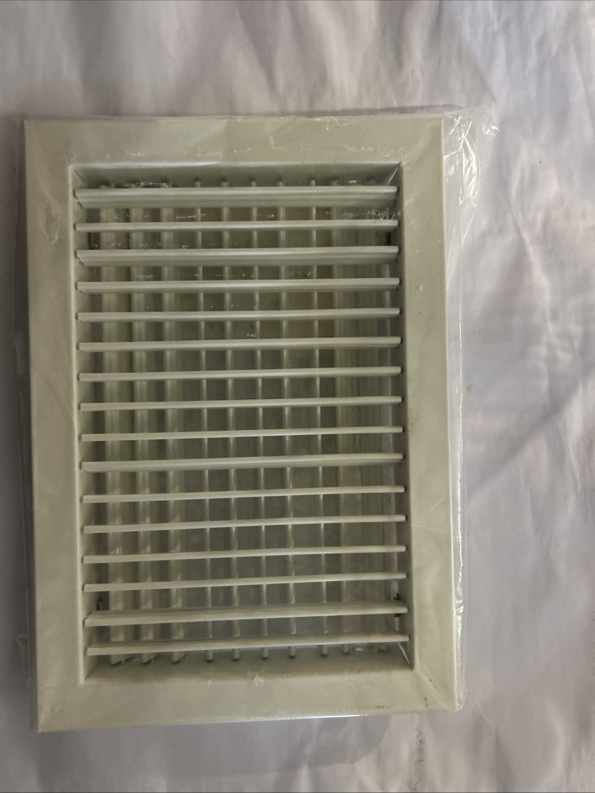 Grille de ventilation double déflexion VIM GADD F 300x200 mm RAL9010