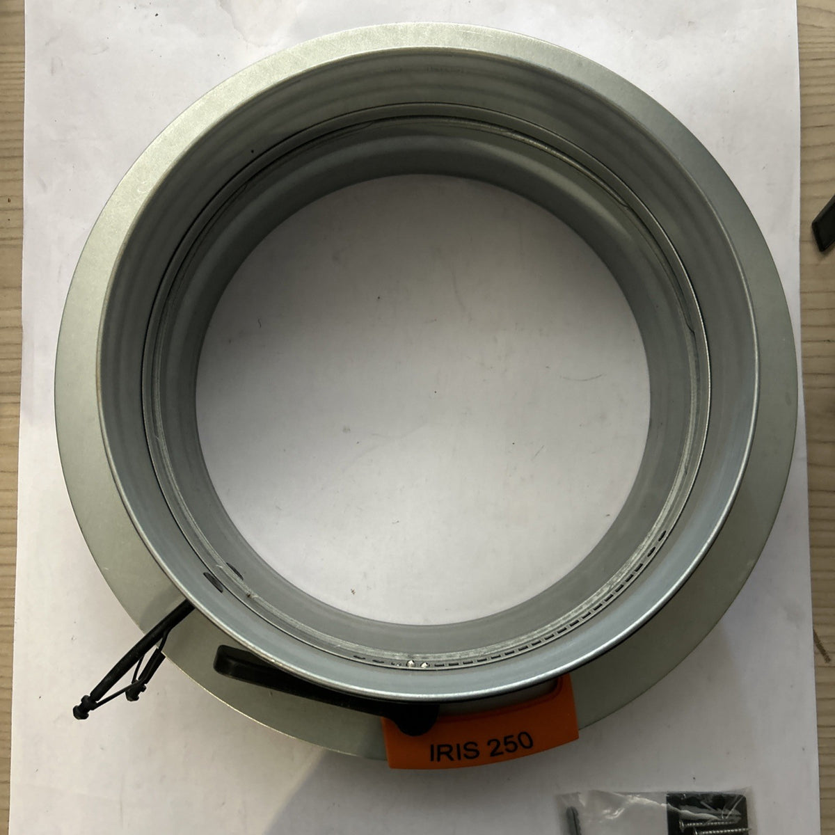 Trappe d'iris 250 mm - Sendzimir acier galvanisé - IRIS250