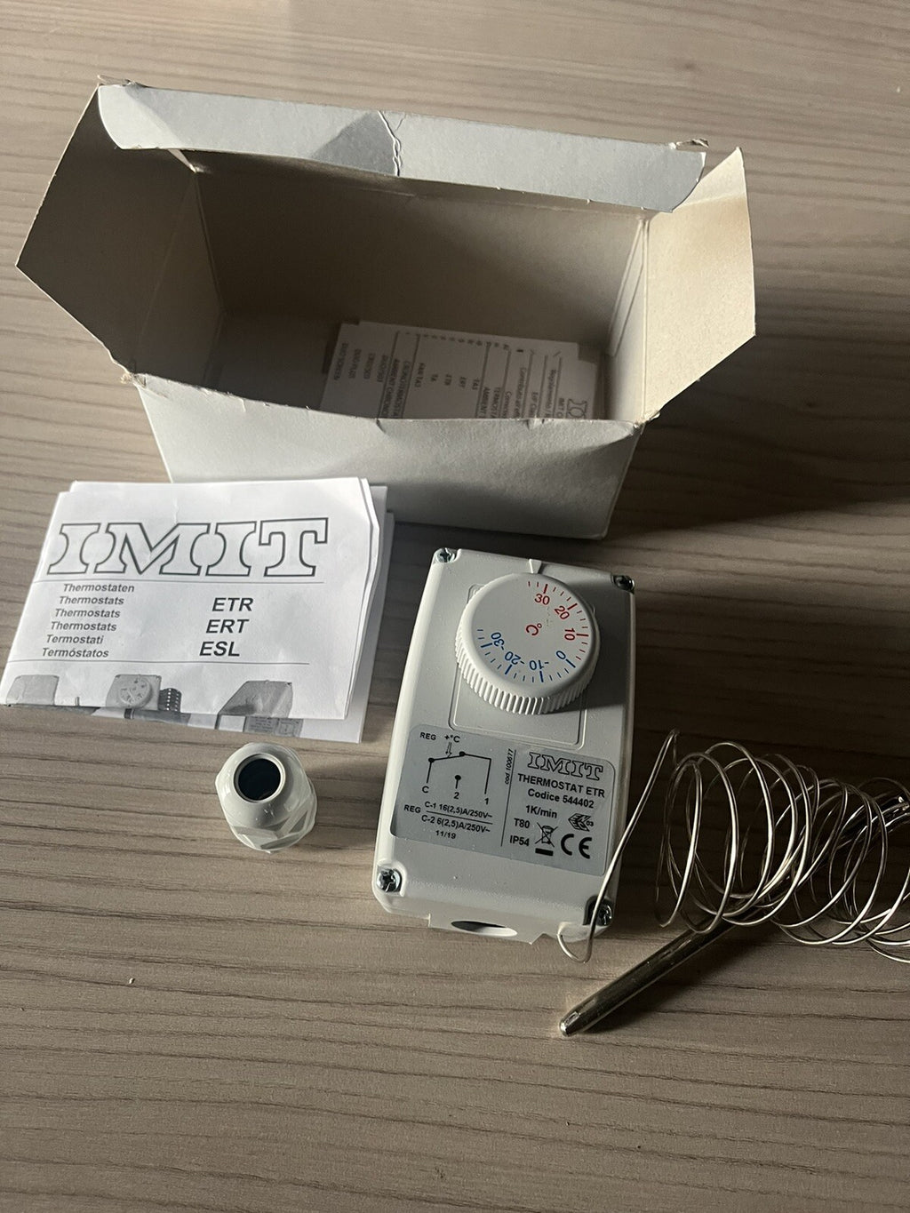 Thermostat réglable en boîte ip54 imit