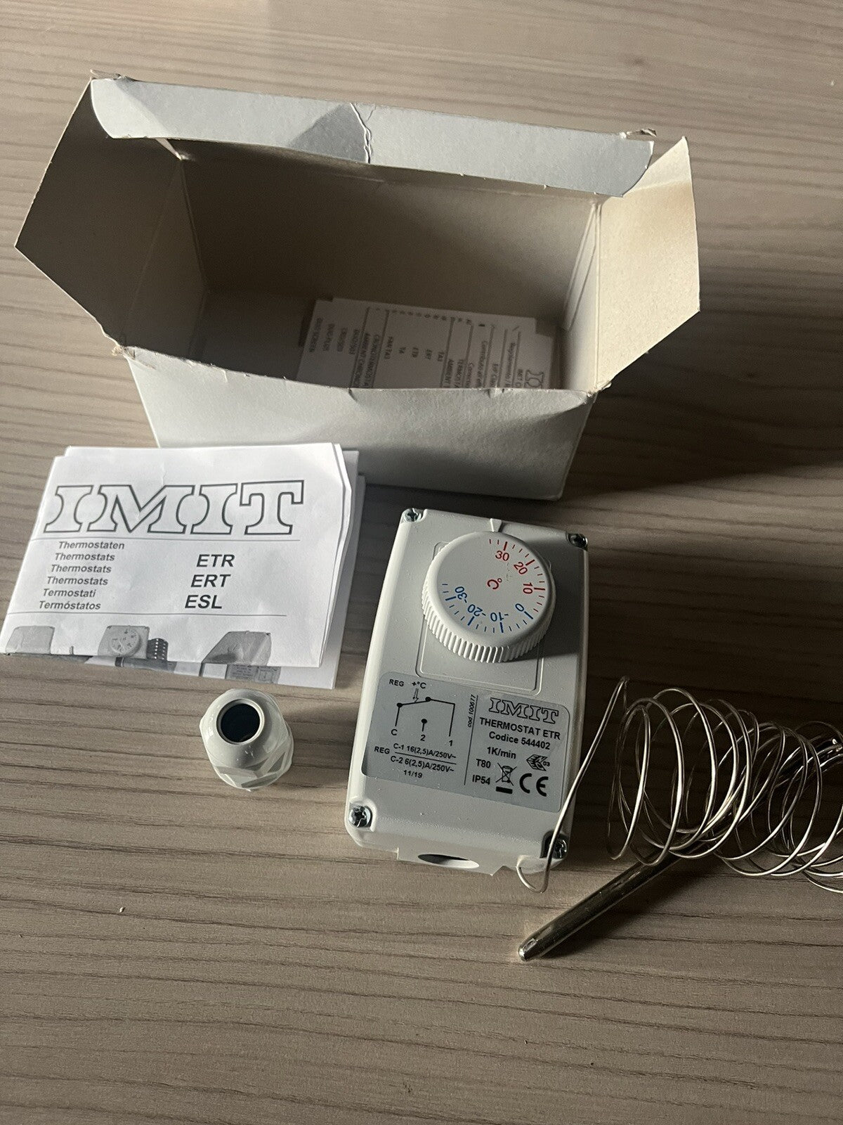Thermostat réglable en boîte ip54 imit