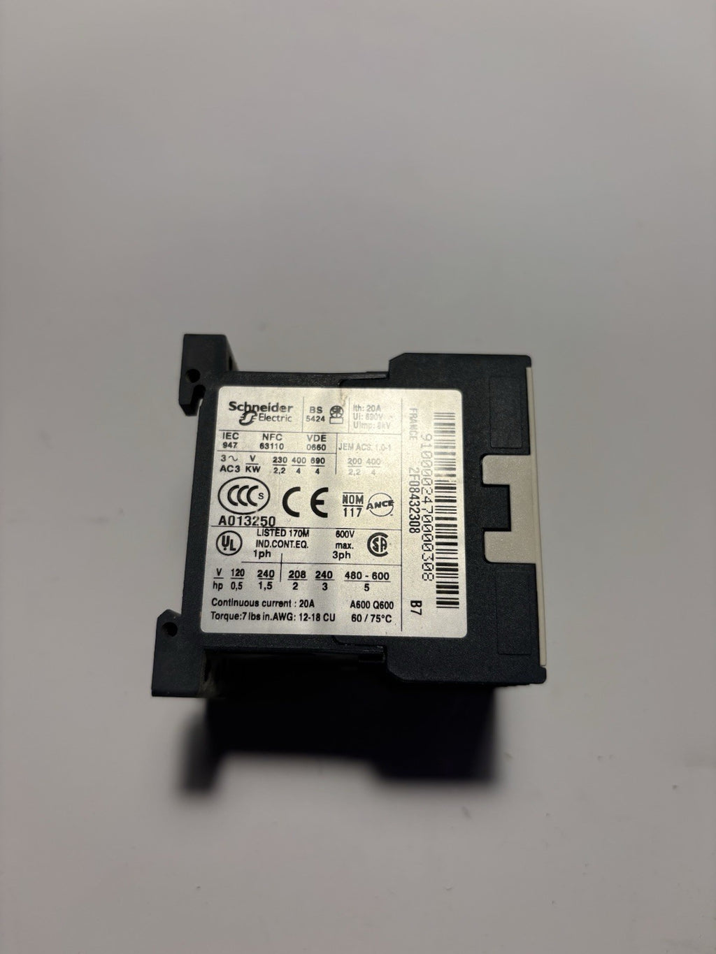 Contacteur tripolaire Schneider Electric TeSys - LC1K0910B7 (24V)