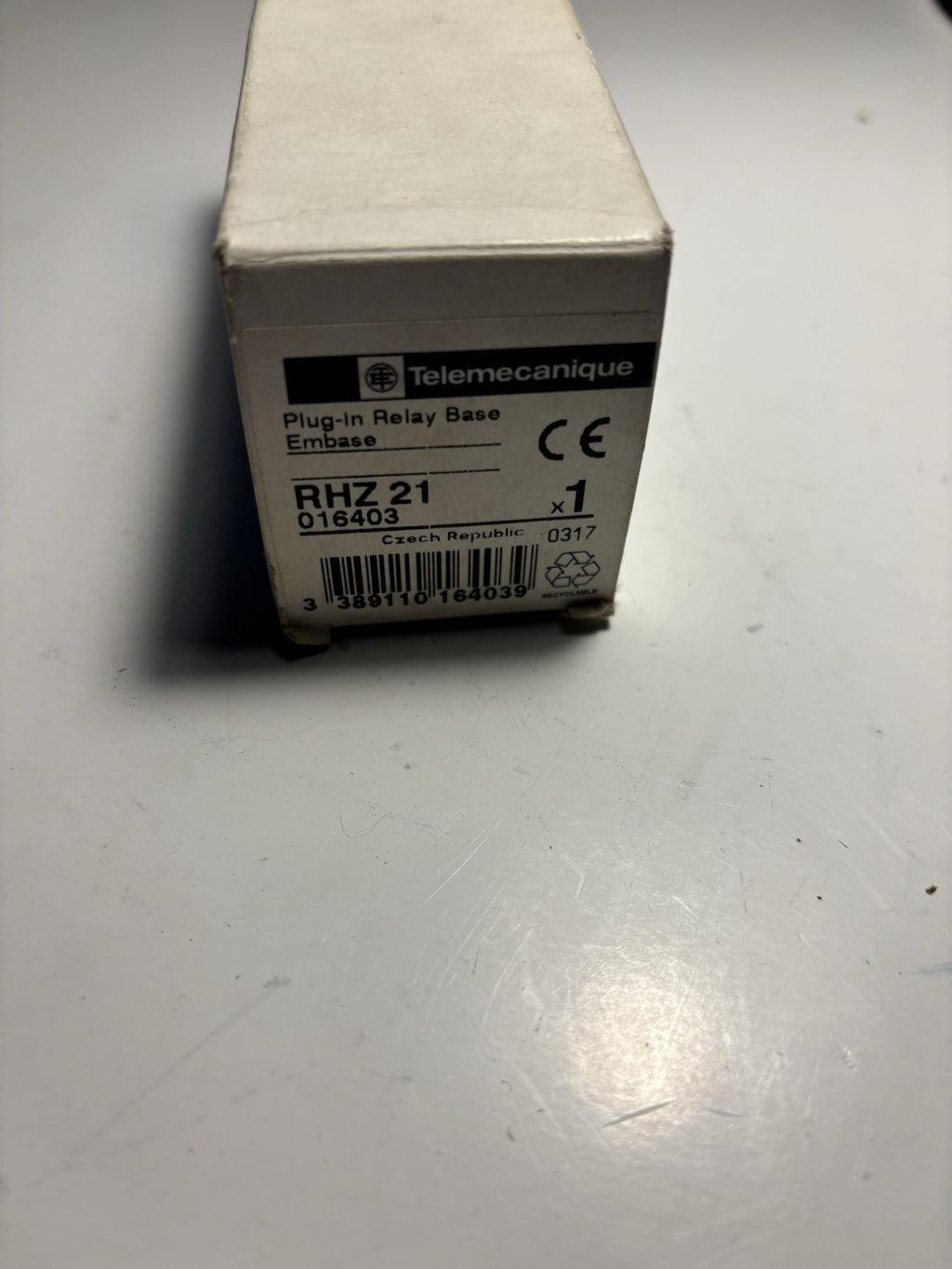 Telemecanique RHZ 21 Embase support relais plug-in 11 broches