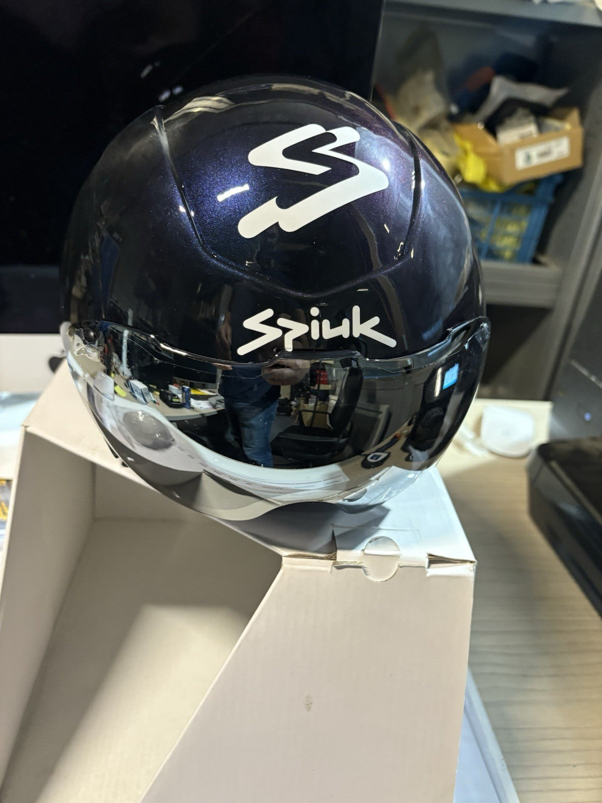 Très beau casque vélo spuik