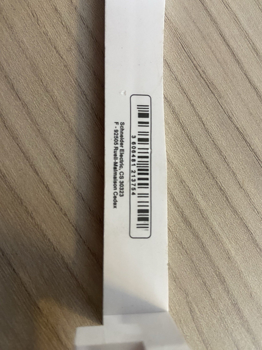 Schneider R9PXV Peigne Vertical pour ID 2P XP
