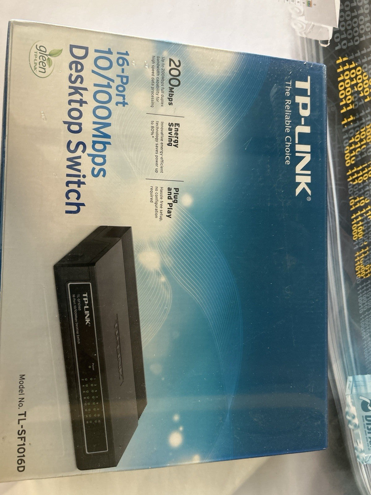commutateur réseau TP-Link, modèle TL-SF1016D.
