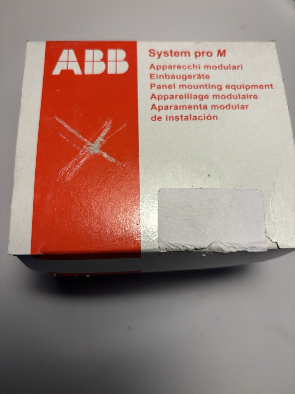Disjoncteurs ABB 1P+N C32 et SN201LC20 (Neufs)