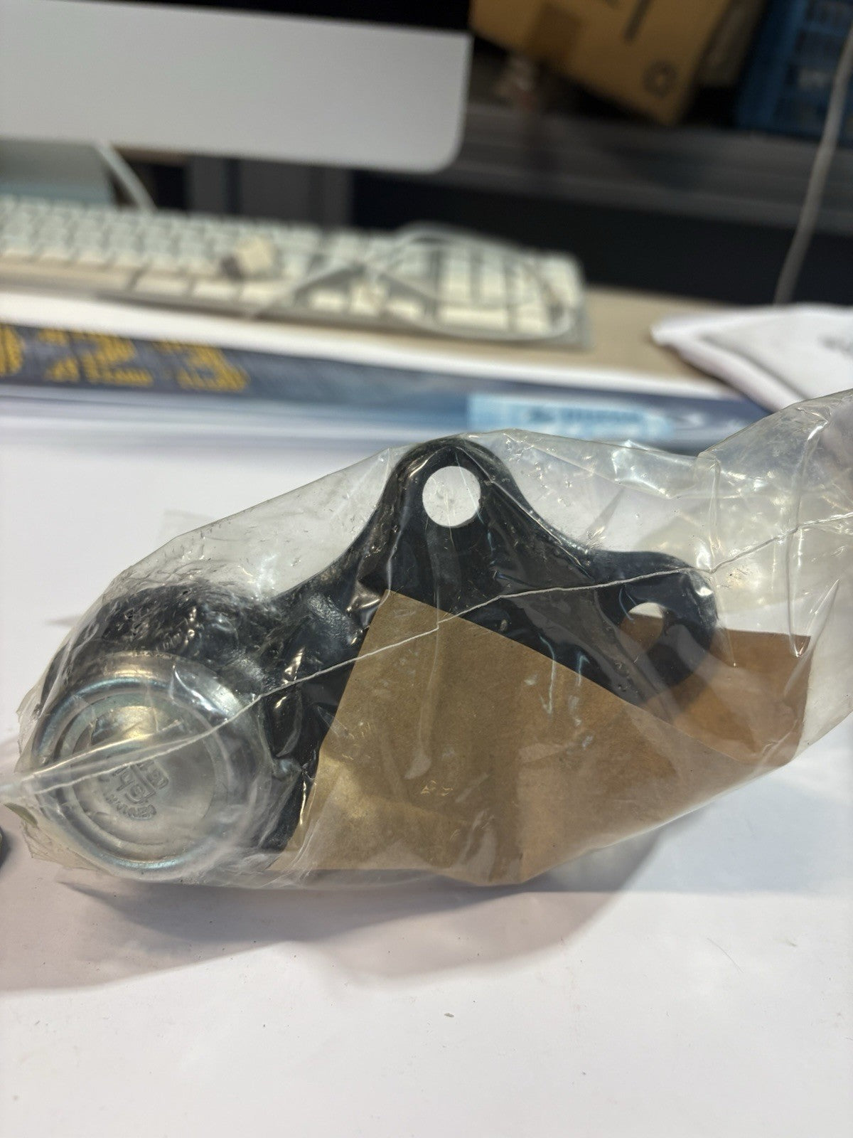 Rotule av gauche pour Peugeot 306 bilstein 31814