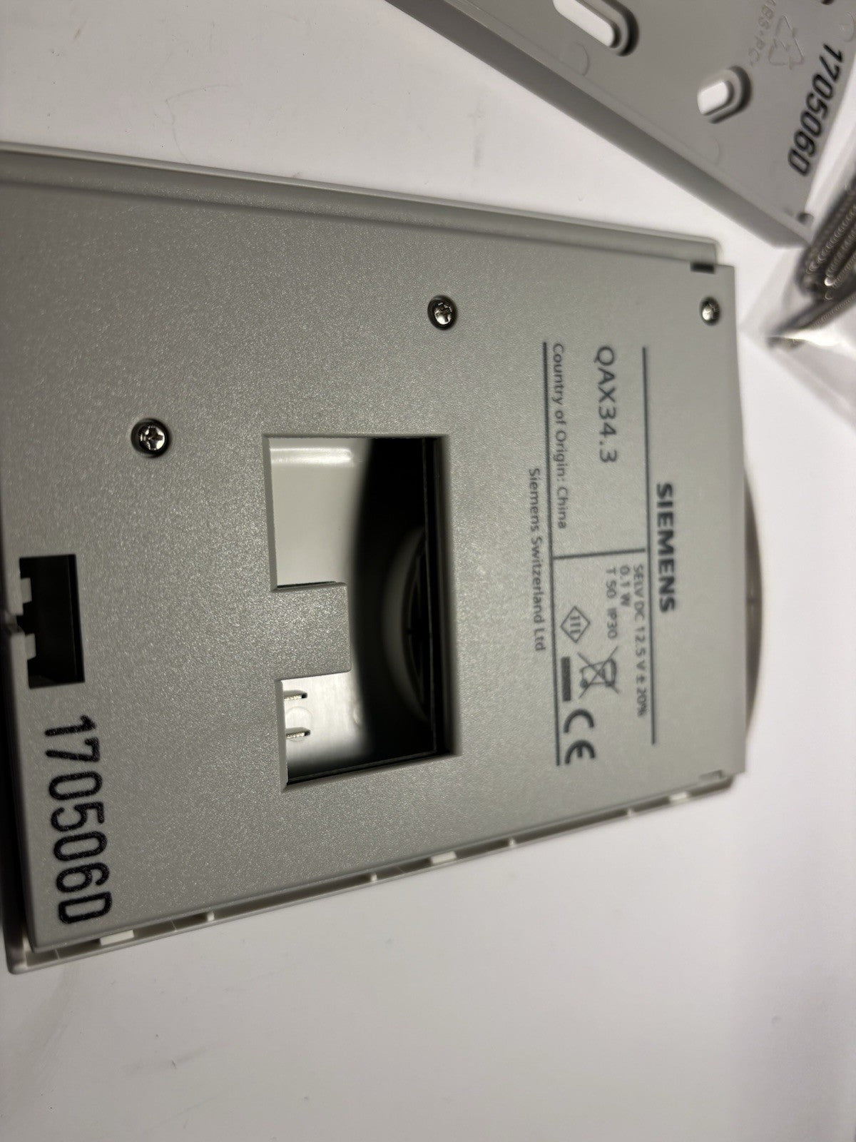Thermostat d'ambiance / Sonde Siemens QAX34.3 (Neuf complet)