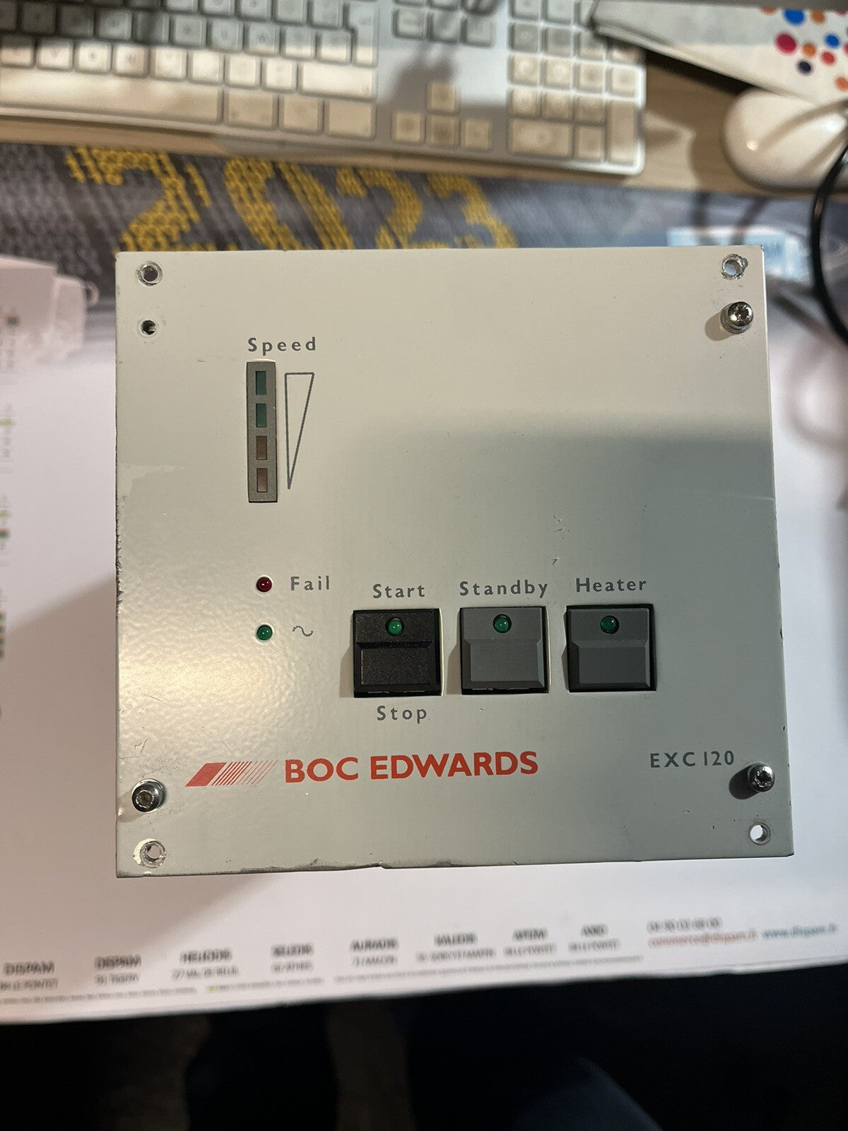 CONTRÔLEUR DE POMPE TURBO R8 BOC EDWARDS EXC120 D39616000