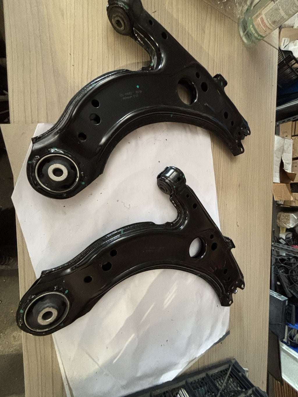 Bras / Triangle de suspension avant NEUF