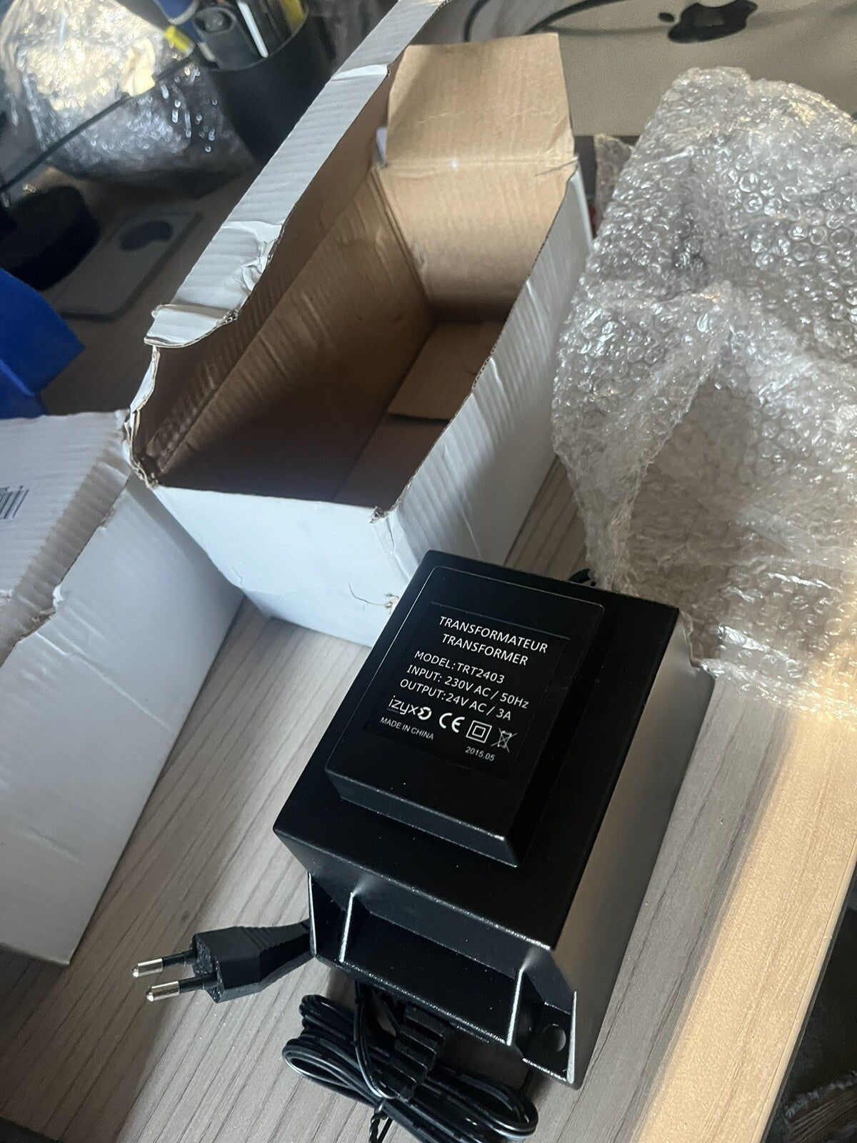 Transformateur izyx 230 ac / 50hz / 24v ac