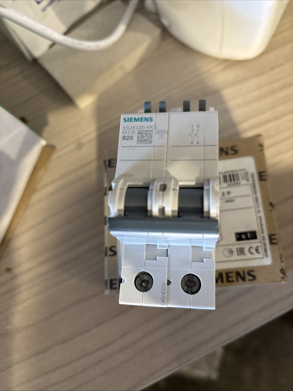 Disjoncteur Siemens 5SJ6 220-6KS