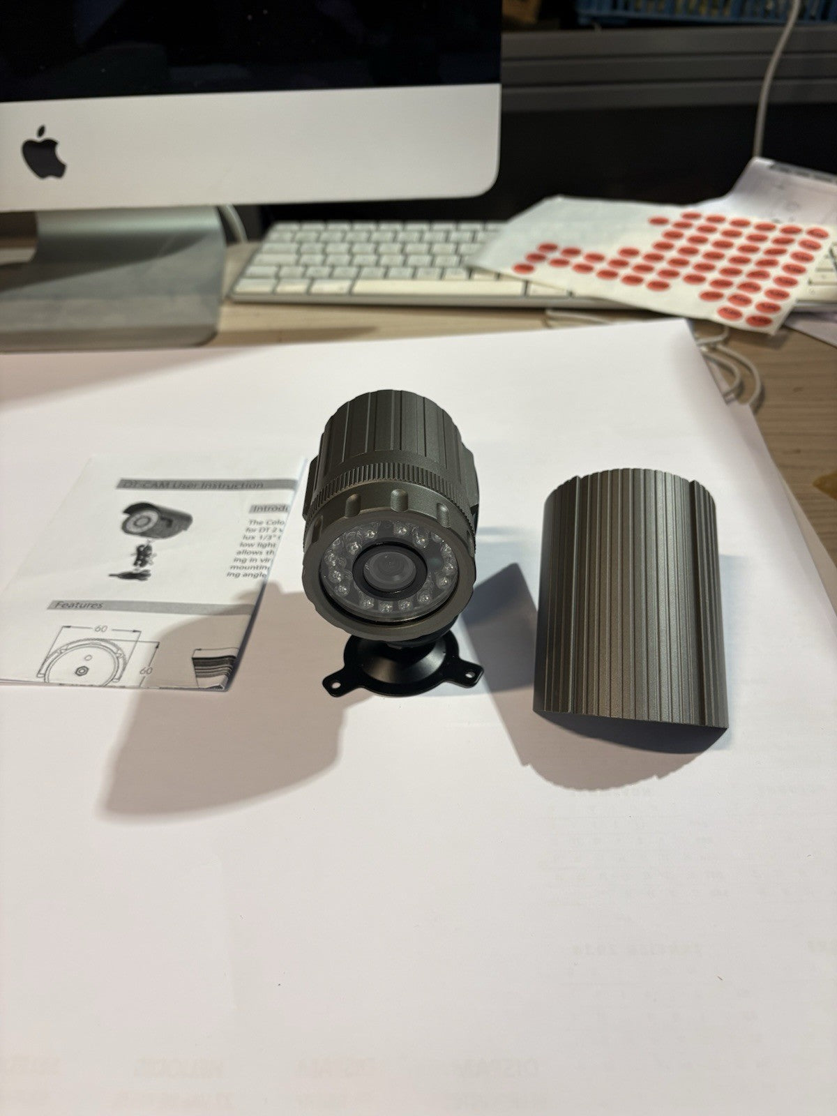 La caméra de vidéosurveillance couleur étanche dt-cam-pal pour extérieur discret