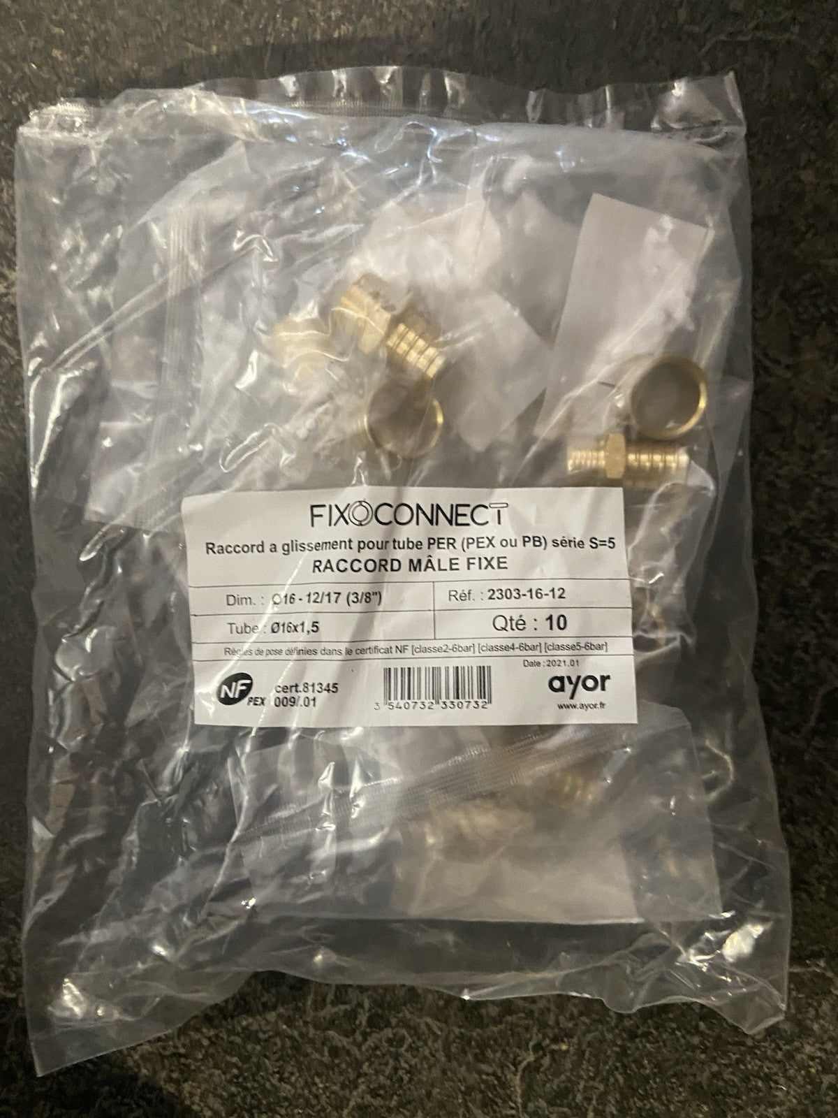 Raccord mâle fixe, à glissement pour tube PER