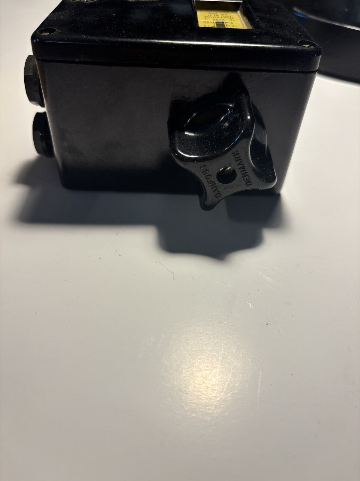 Thermostat industriel / Pressostat Danfoss Type RT 11 (avec boîte d'origine)