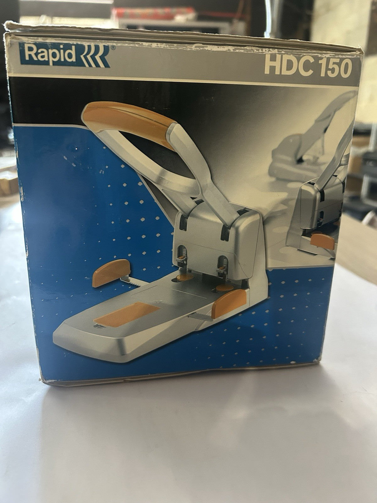 Perforateur Heavy Duty Rapid Supreme HDC150- 2 trous.