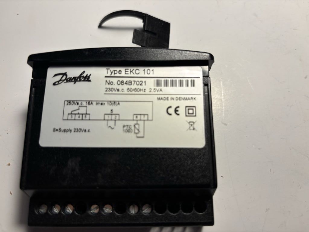 Danfoss Contrôleur EKC 101 Type EKC 101 No. 084B7021 230VAC 50/60Hz 2,5VA
