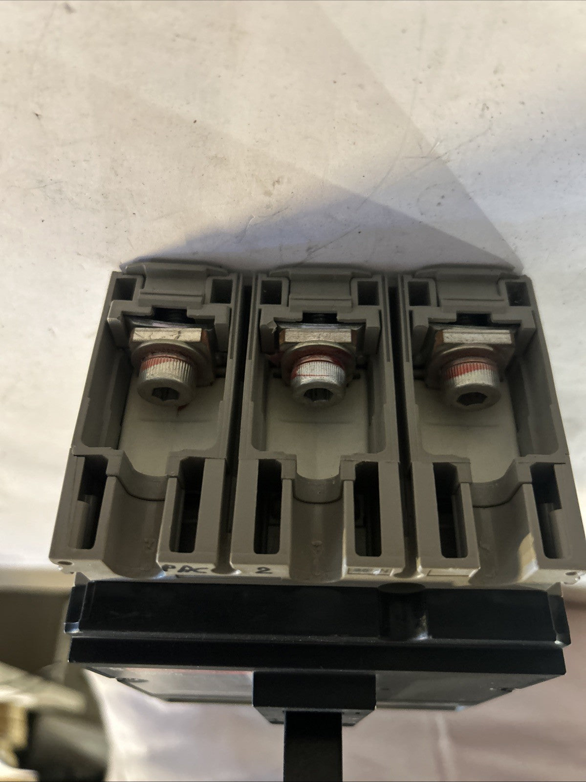 disjoncteur boîtier moulé industriel Compact NS250 N