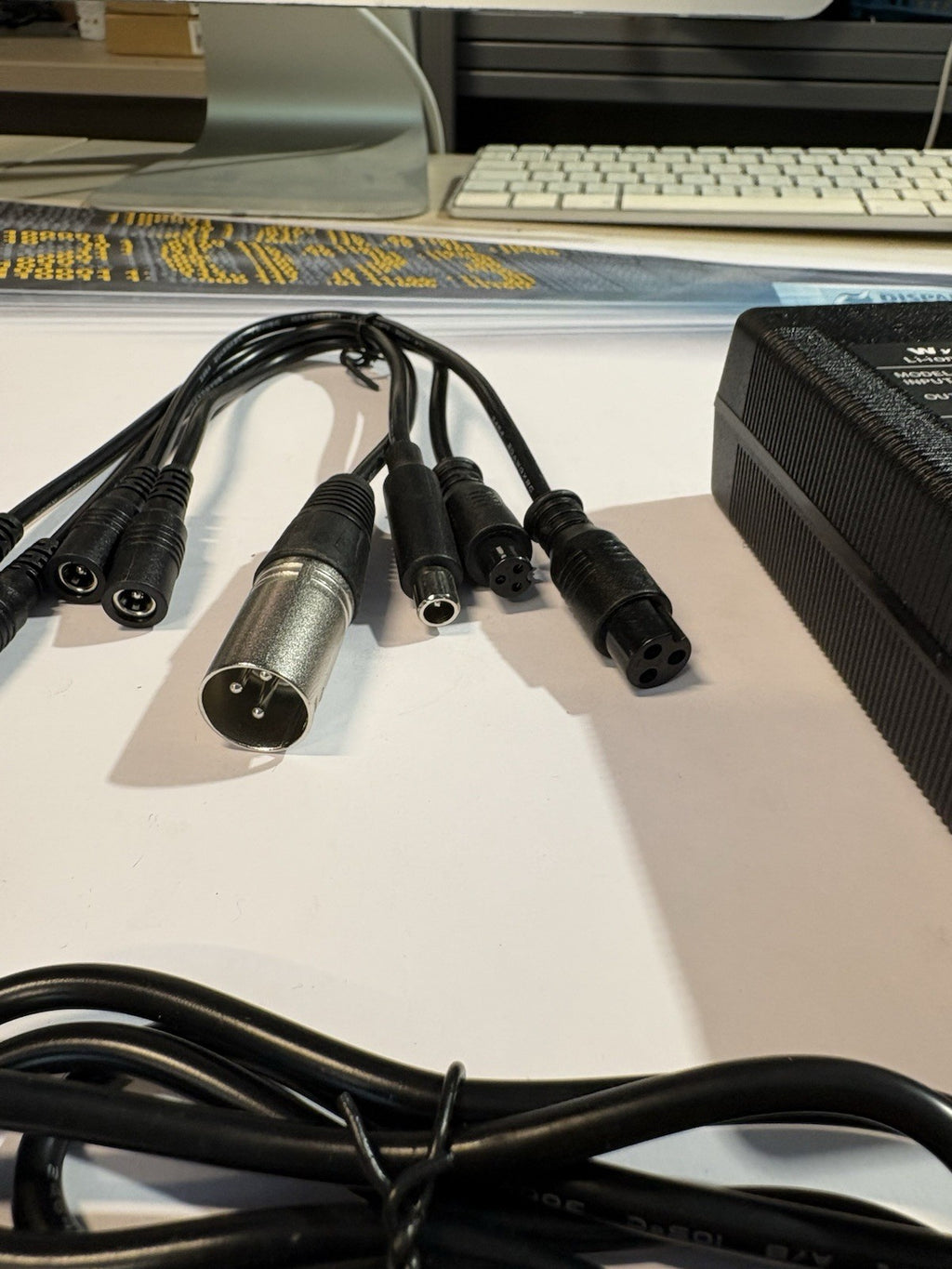 Câble d alimentation multi tête wyxron modèle sjt-85e