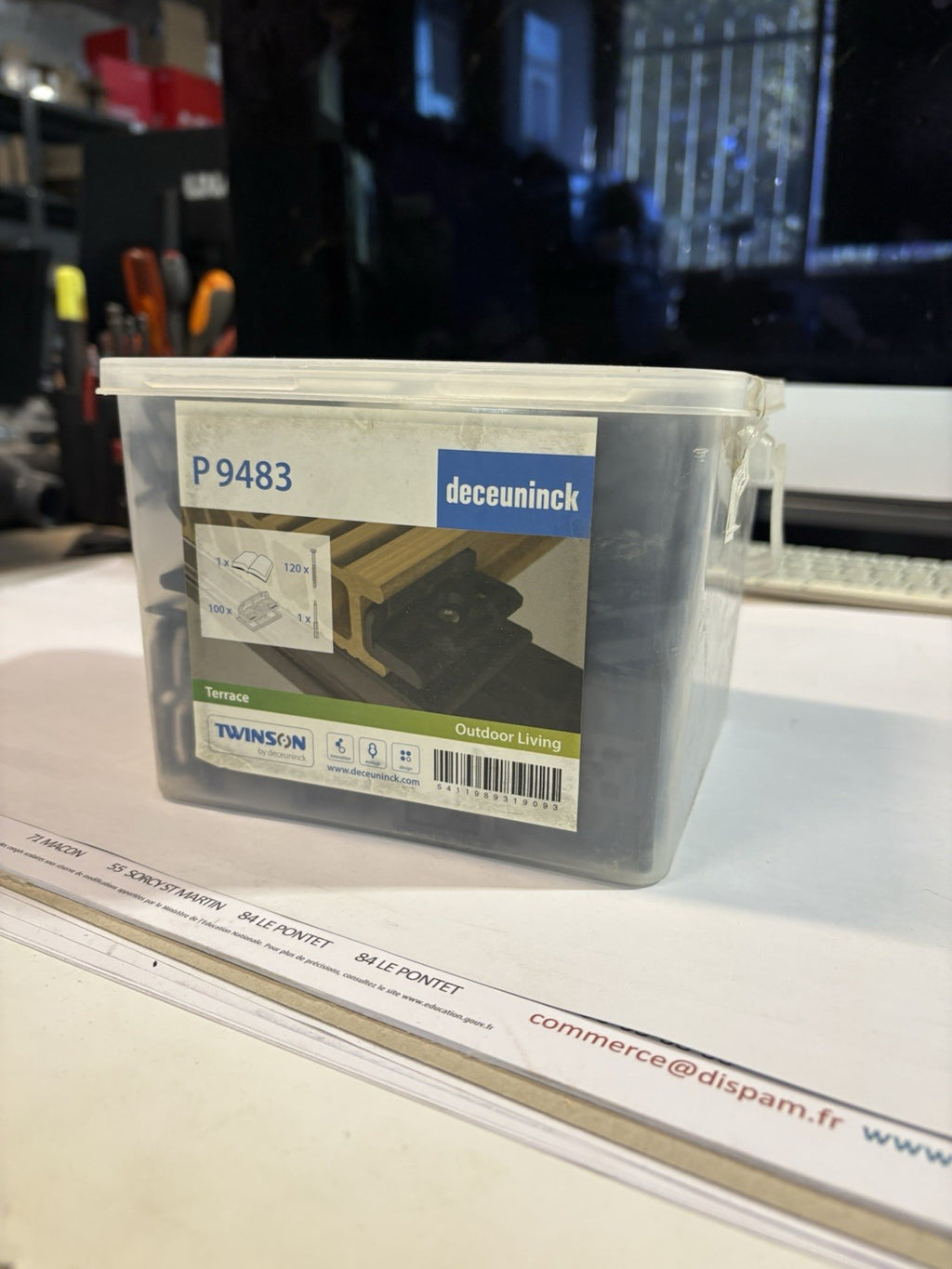 Fixation pour lampe de terrasse deceuninck p9483