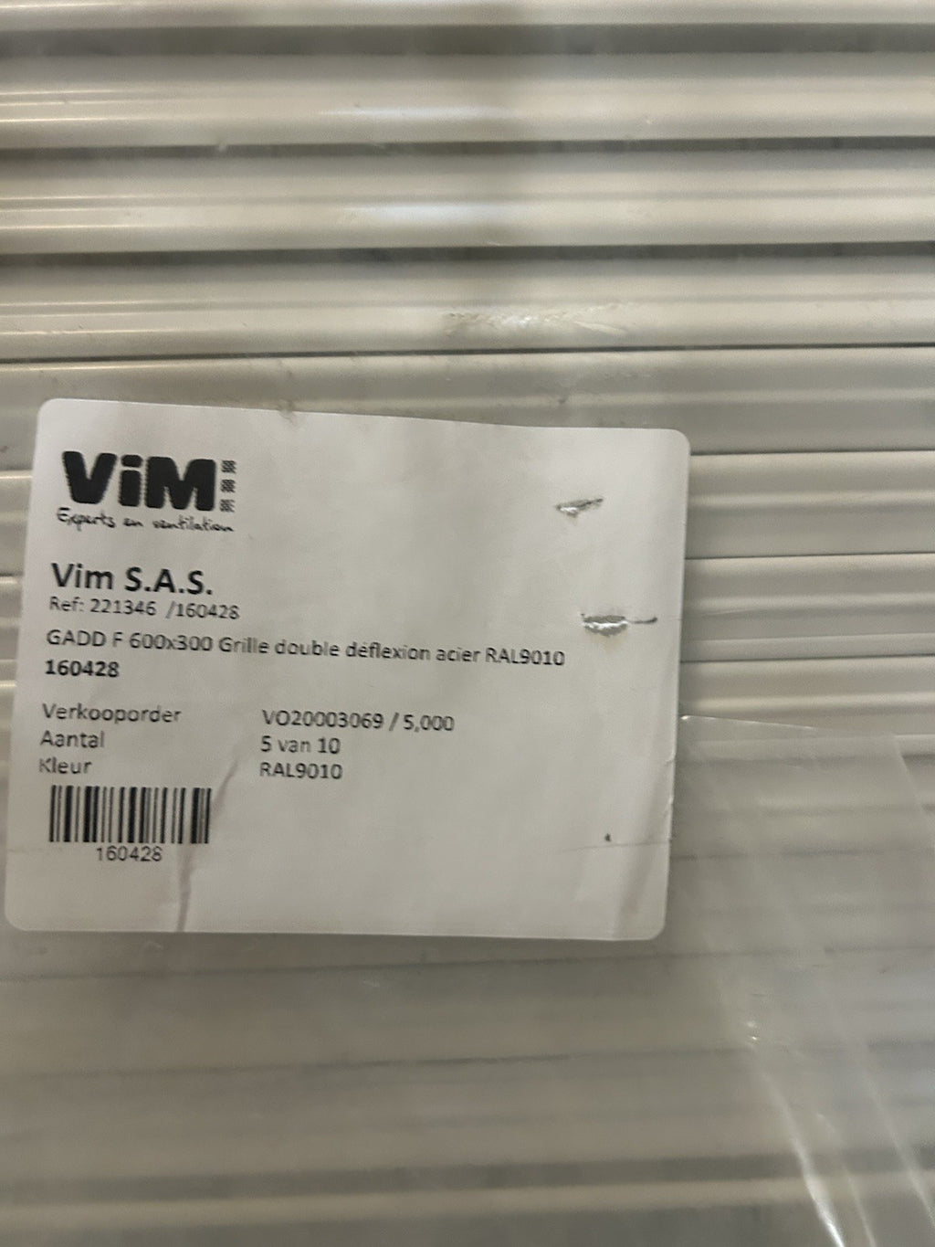Grille de ventilation double déflection VIM 600x300 mm - Acier RAL 9010
