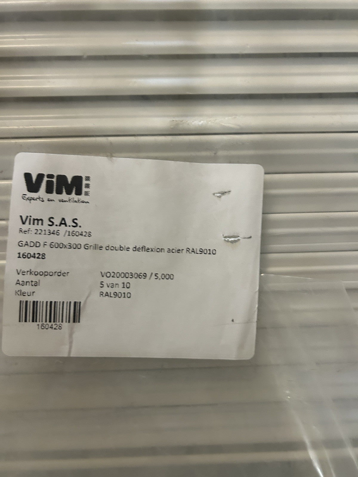 Grille de ventilation double déflection VIM 600x300 mm - Acier RAL 9010