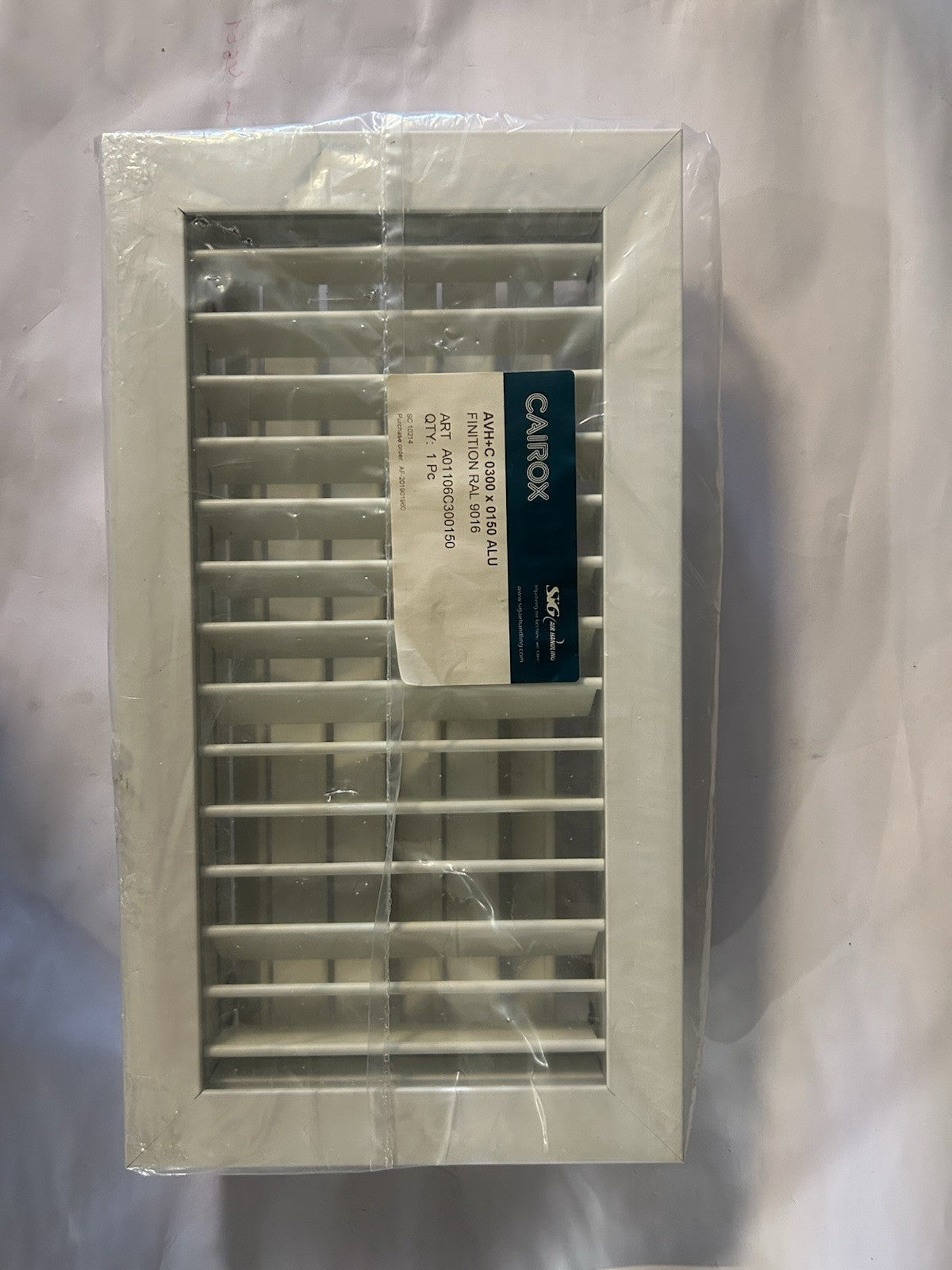 Grille de ventilation aluminium double déflection Cairox 300x150 mm