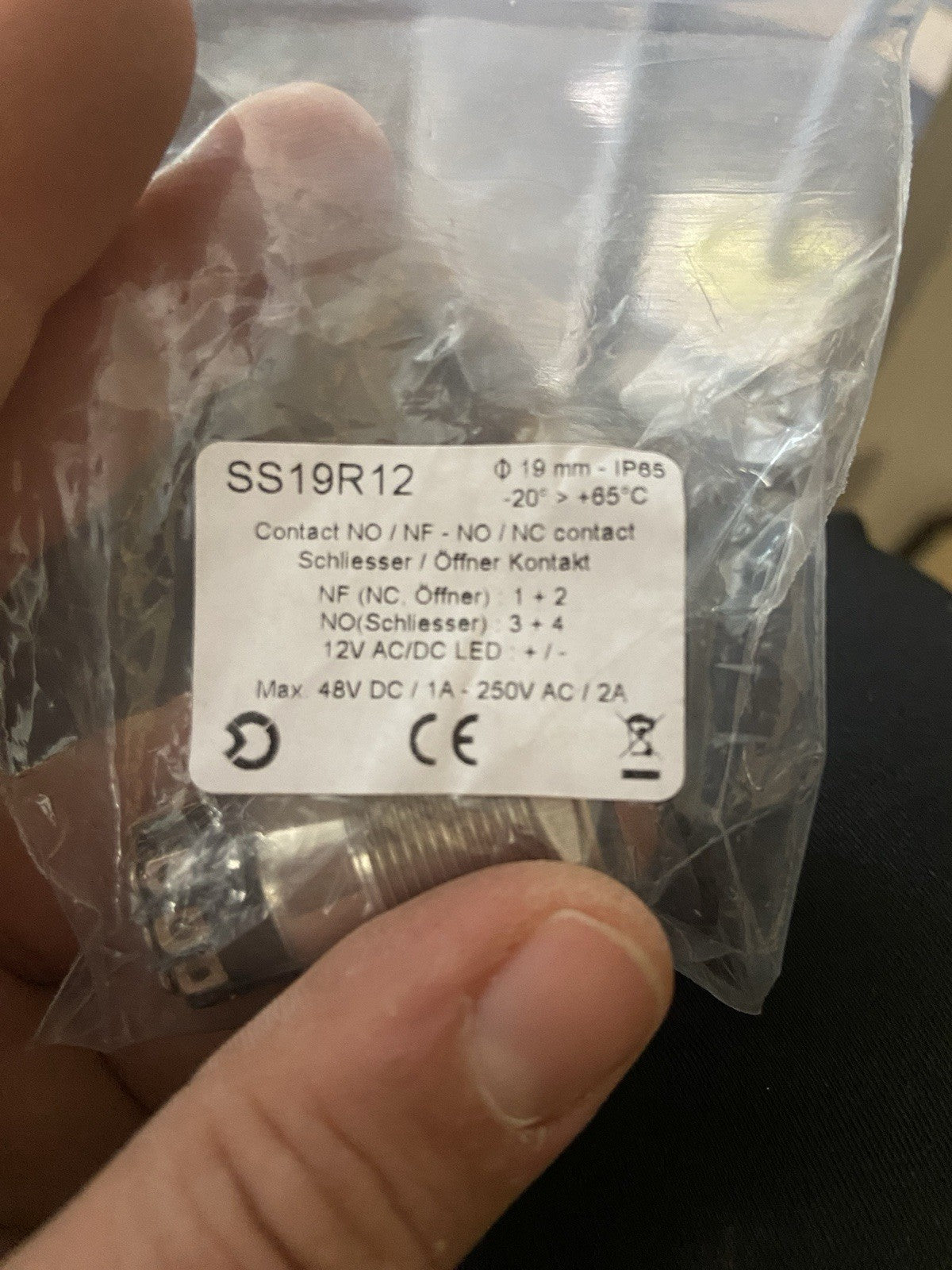 Bouton poussoir, Ø 19 mm halo rouge