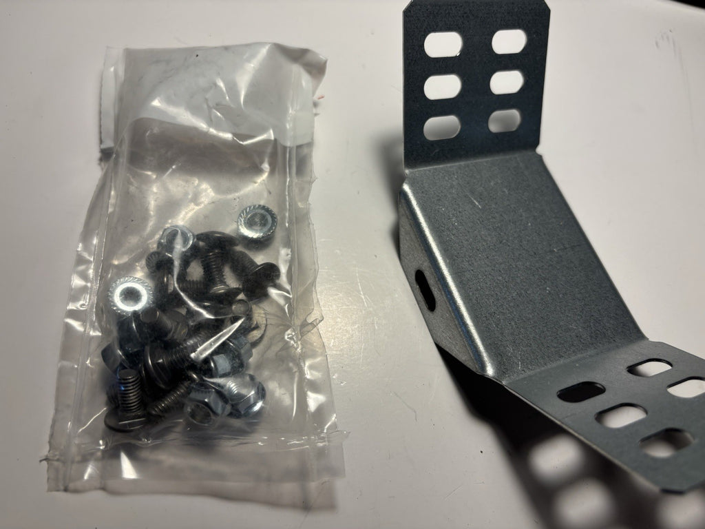 Coude de chemin de câbles 90° OBO Bettermann RB 90 620 FS + visserie (Neuf)